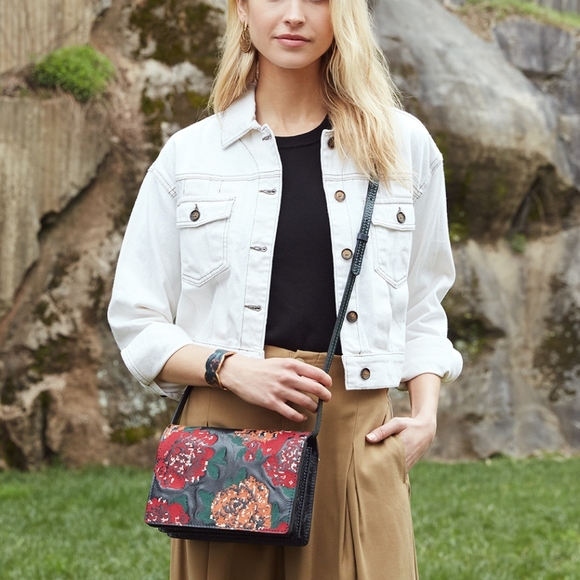 SOLD Patricia Nash Lanza crossbody Fall Tapestry - Picture 8 of 8